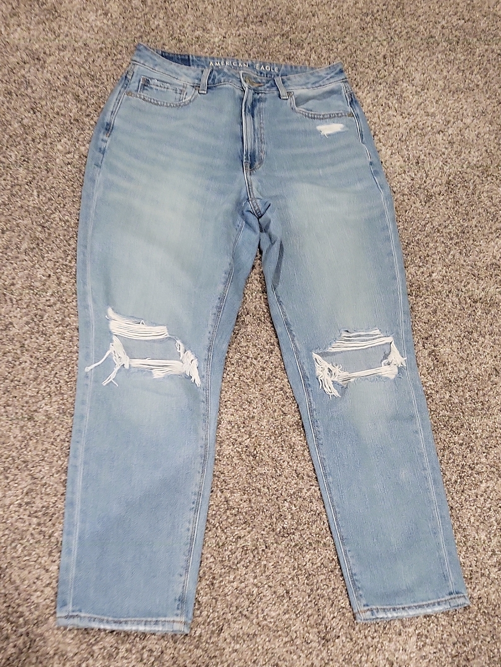 American Eagle Outfitters Light Blue, Ripped Mom Jeans, Size 6 Regular